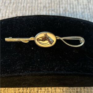Vintage equestrian reverse painted gold tone horse tie clip pin
